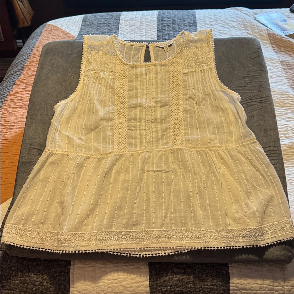 Lucky Brand White Sleeveless Blouse